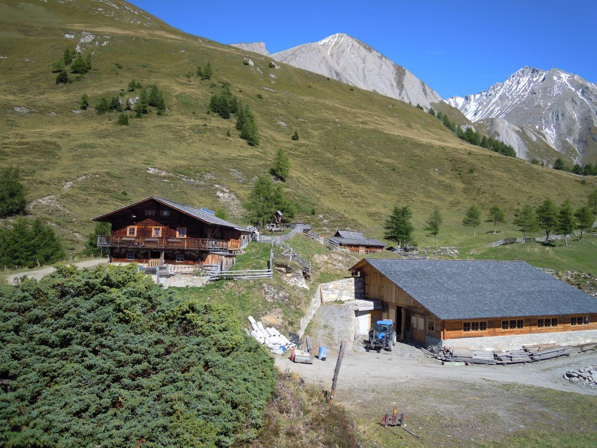Wachtlerhof Apartment Matrei in Osttirol Luaran gambar